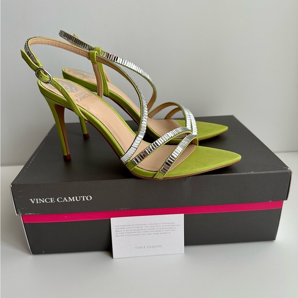 ✨New VINCE CAMUTO Antinie Suede Pointed Crystal Strappy Sandals Lime Green 7.5M - Picture 5 of 11